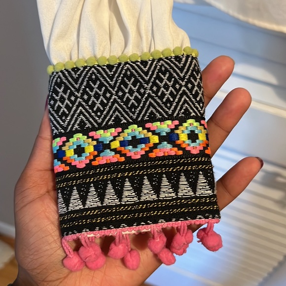 White Top with Embroidered cuff - Picture 2 of 5